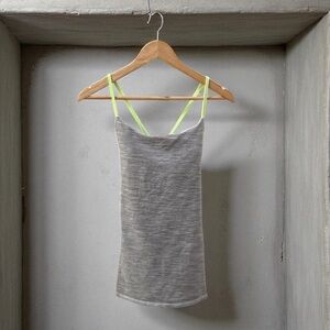 Women’s Lululemon Grey Green Tank Top with Built In Sports Bra! Size 8!